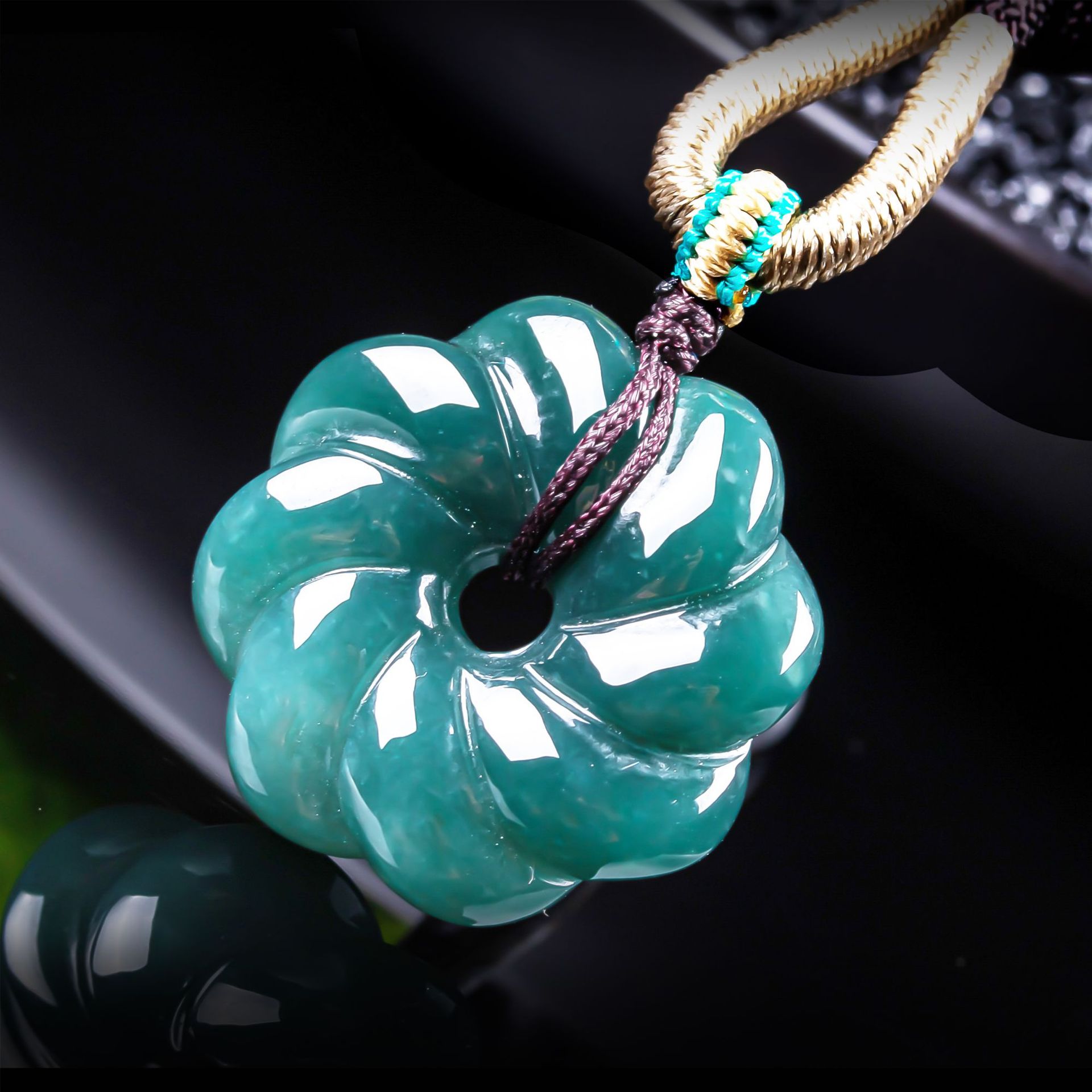 Natural Burmese Jadeite Flower - đánh giá và giá The Jewelry & Watches